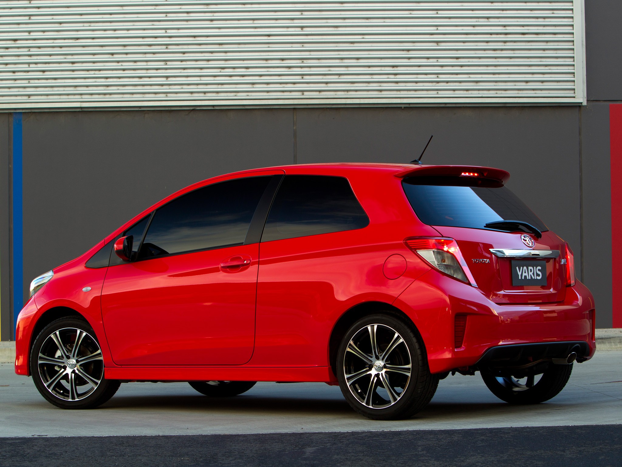 Toyota Yaris 3 Doors photo 11
