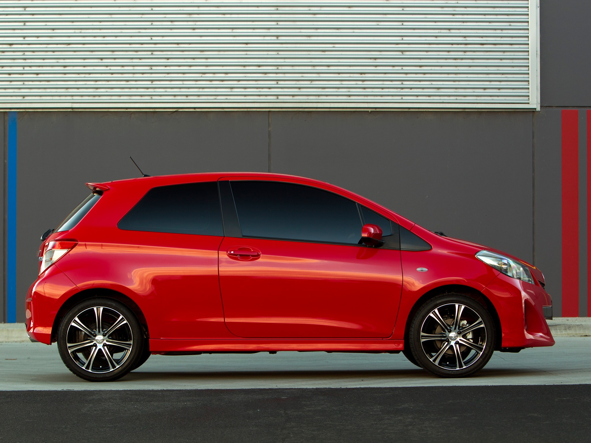 Toyota Yaris 3 Doors photo 12