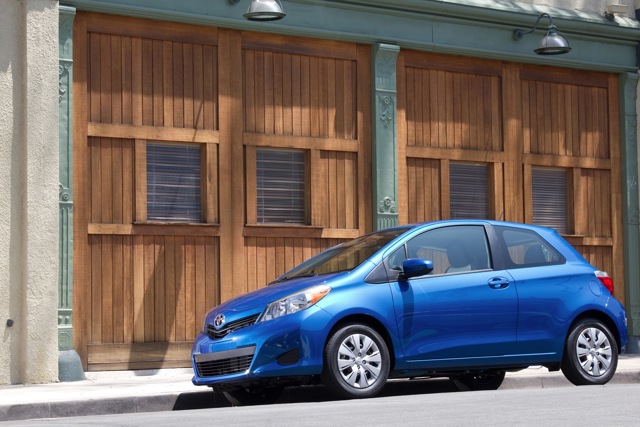 Toyota Yaris 3 Doors photo 1