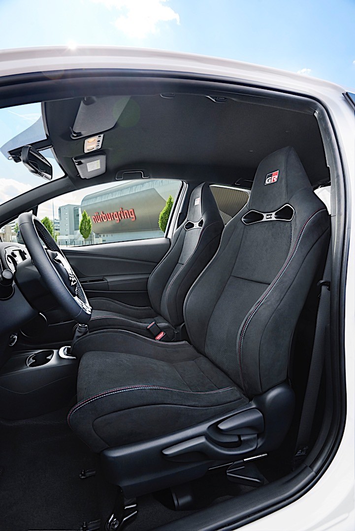 Toyota Yaris 3 Doors photo 27