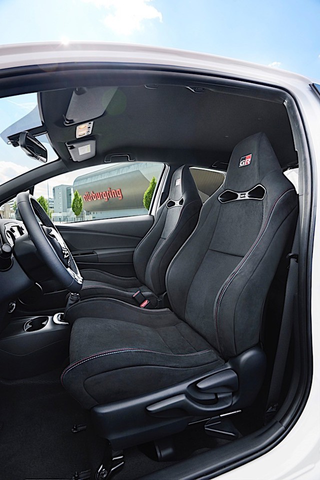Toyota Yaris 3 Doors photo 27