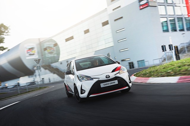 Toyota Yaris 3 Doors photo 14