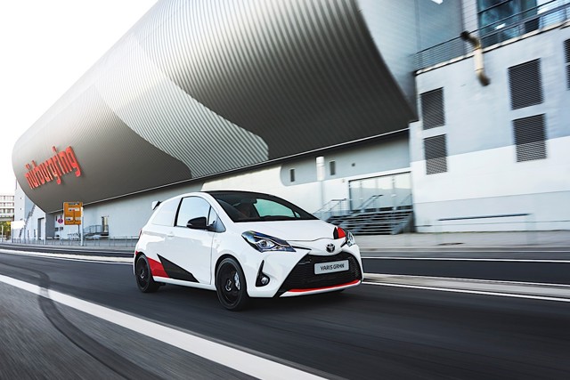 Toyota Yaris 3 Doors photo 16
