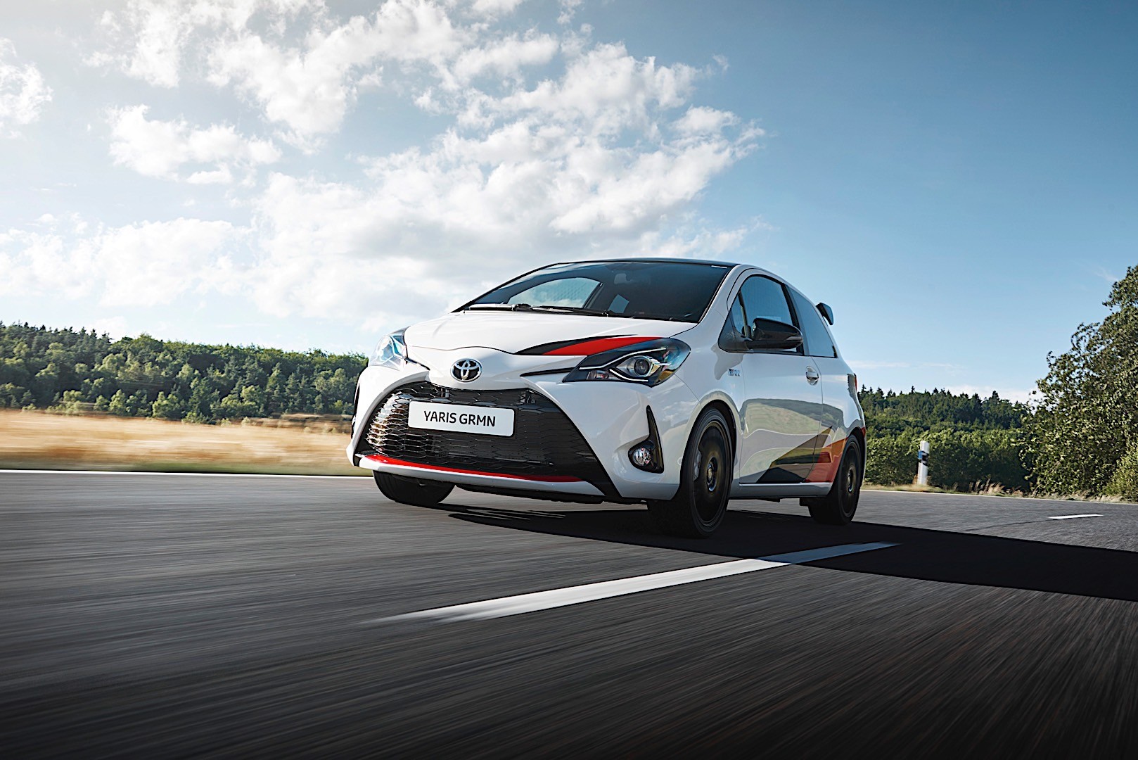 Toyota Yaris 3 Doors photo 21