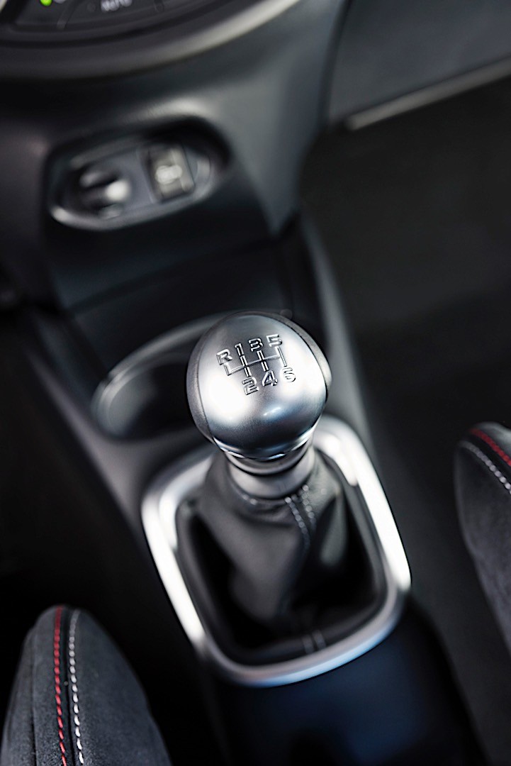 Toyota Yaris 3 Doors photo 31