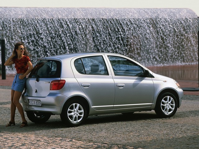 Toyota Yaris 5 Doors photo 9