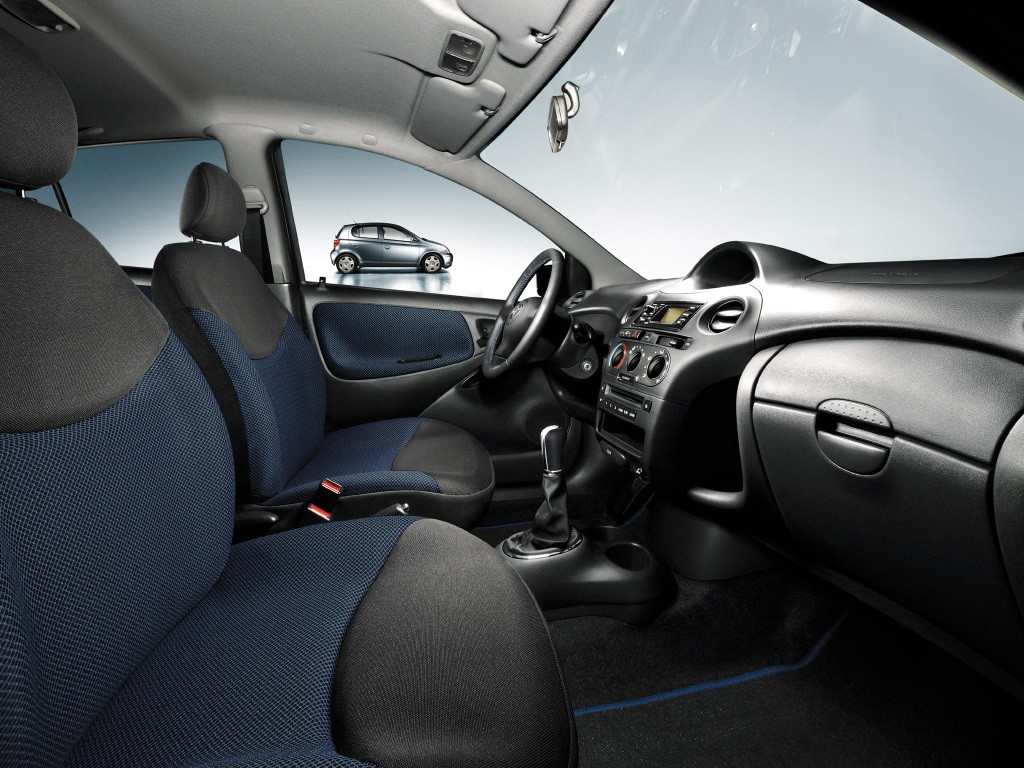 Toyota Yaris 5 Doors photo 9