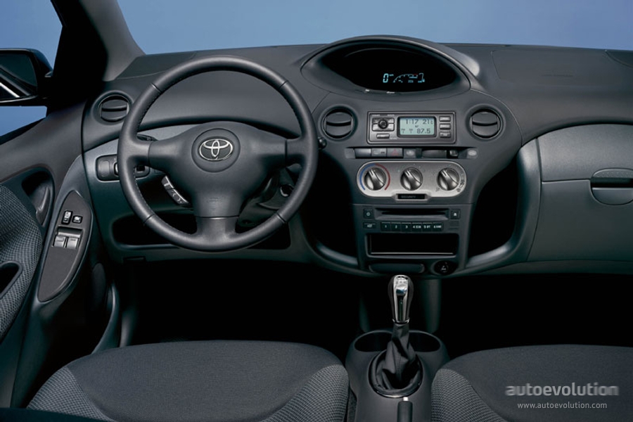 Toyota Yaris 5 Doors photo 8