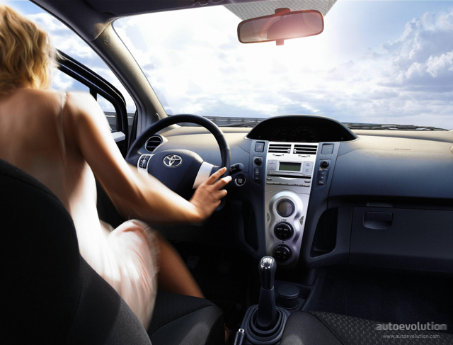 Toyota Yaris 5 Doors photo 9