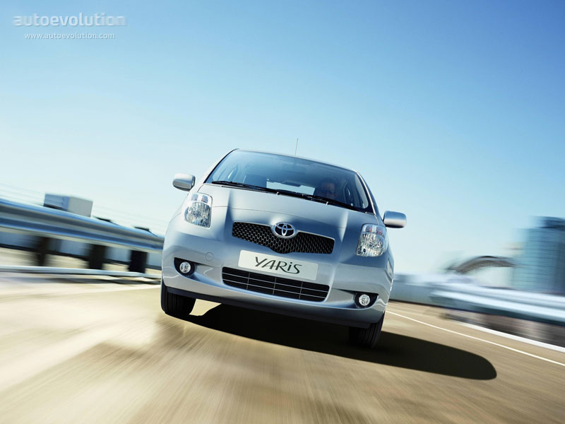 Toyota Yaris 5 Doors photo 3