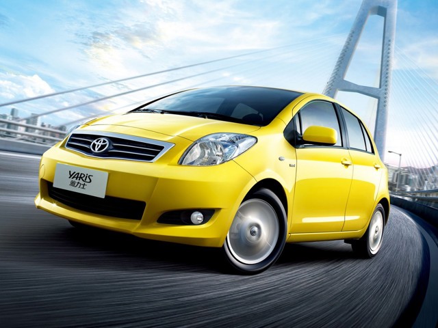 Toyota Yaris 5 Doors photo 18