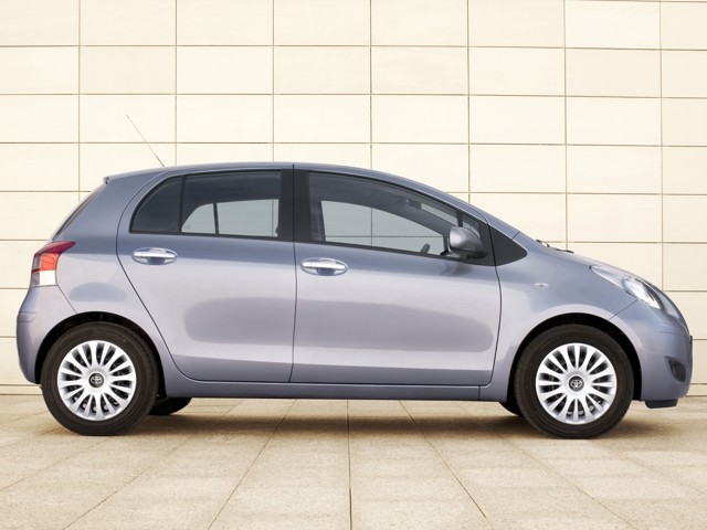 Toyota Yaris 5 Doors photo 30