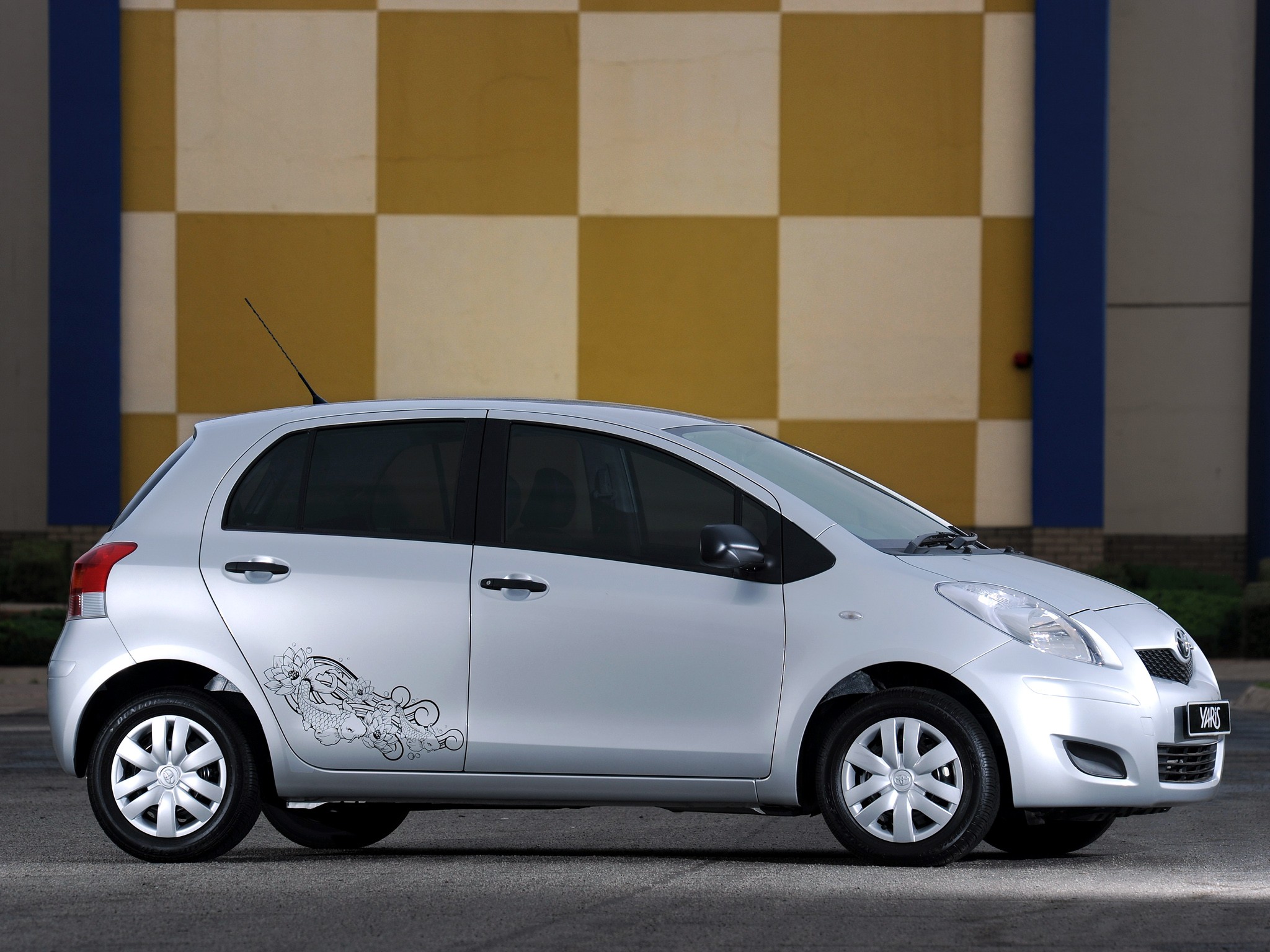 Toyota Yaris 5 Doors photo 36