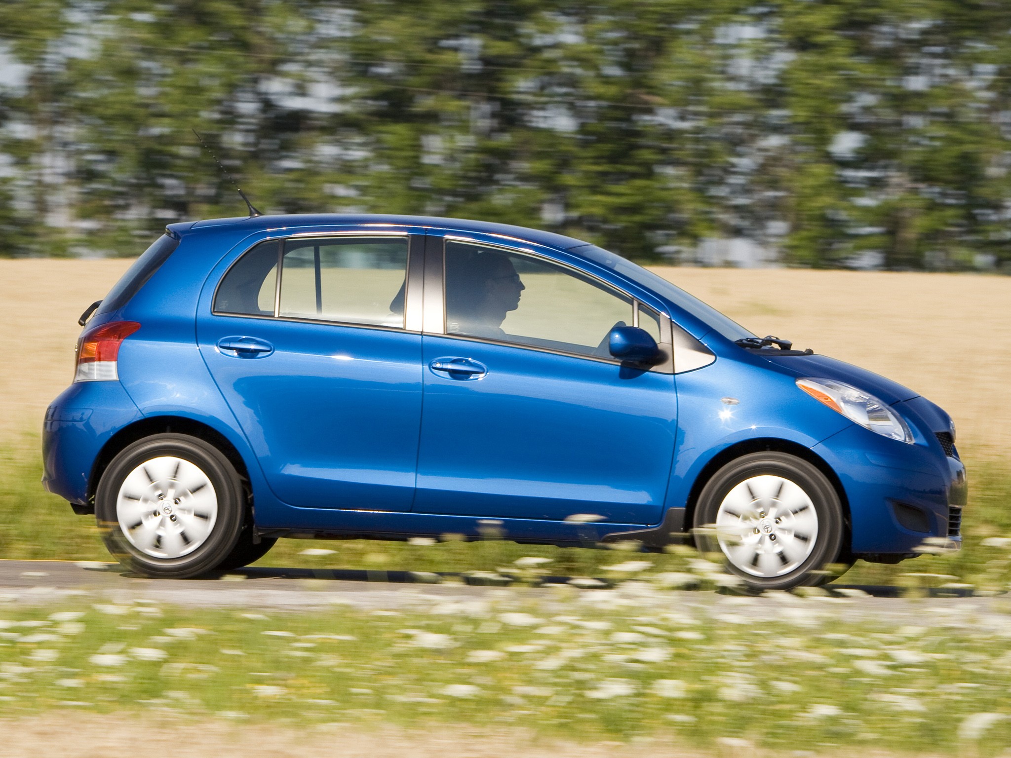 Toyota Yaris 5 Doors photo 42