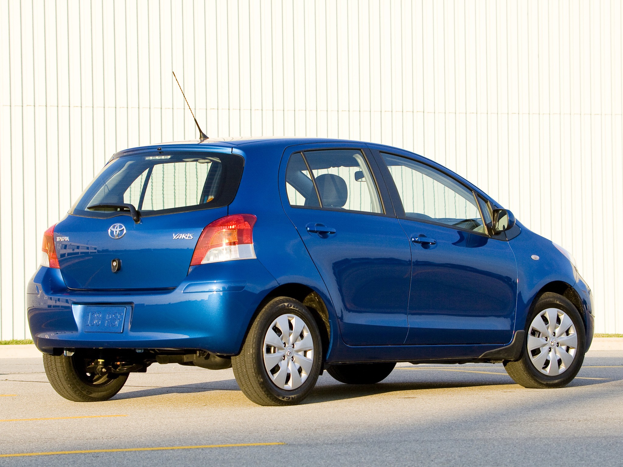Toyota Yaris 5 Doors photo 44