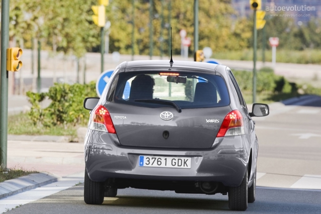 Toyota Yaris 5 Doors photo 7