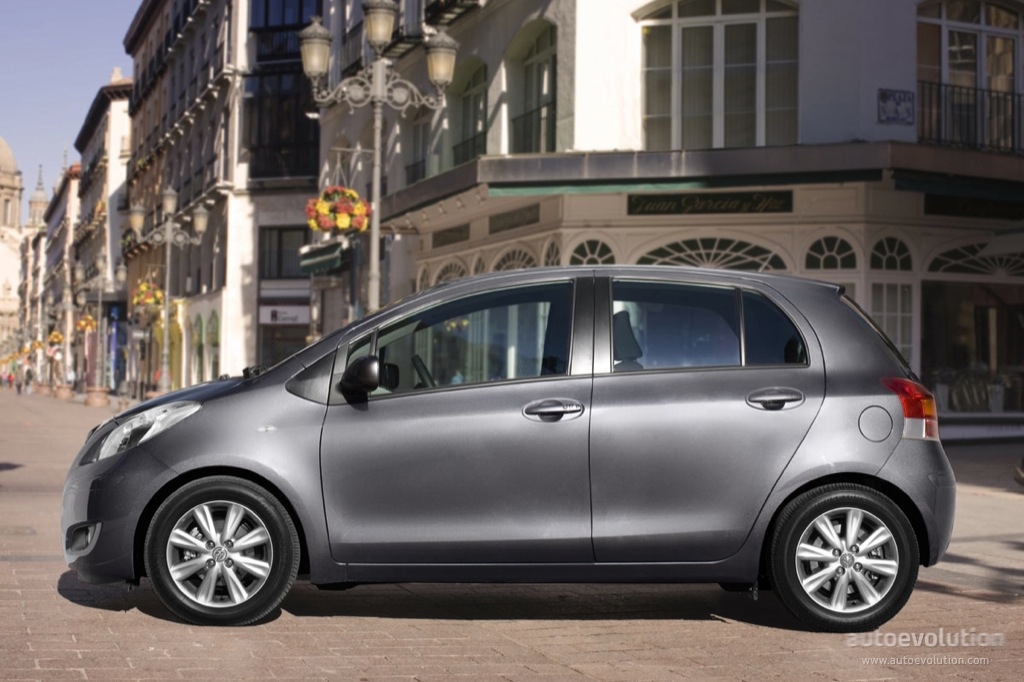 Toyota Yaris 5 Doors photo 8