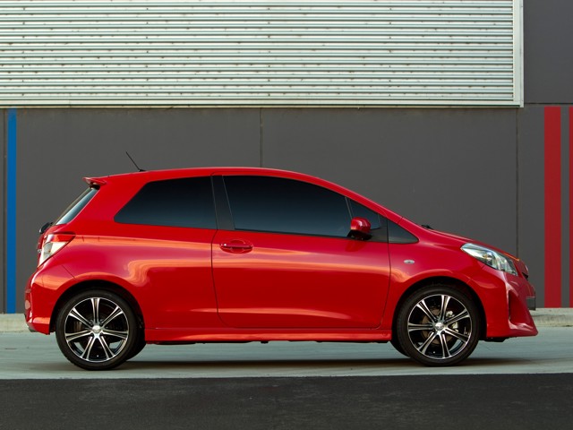 Toyota Yaris 5 Doors photo 10