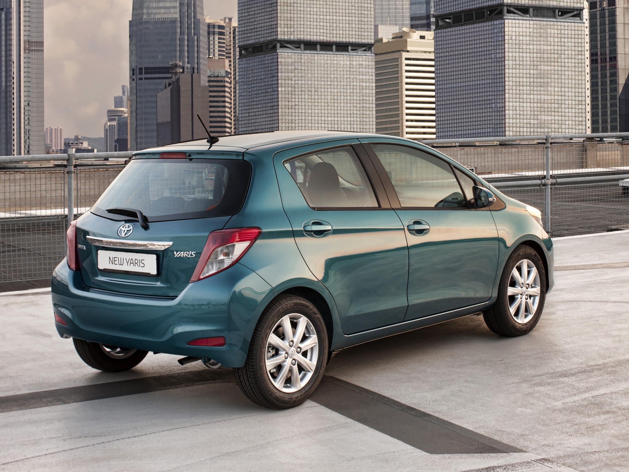 Toyota Yaris 5 Doors photo 27