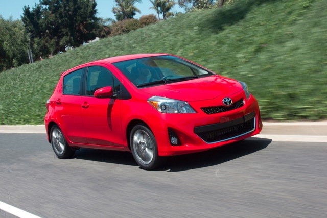 Toyota Yaris 5 Doors photo 2