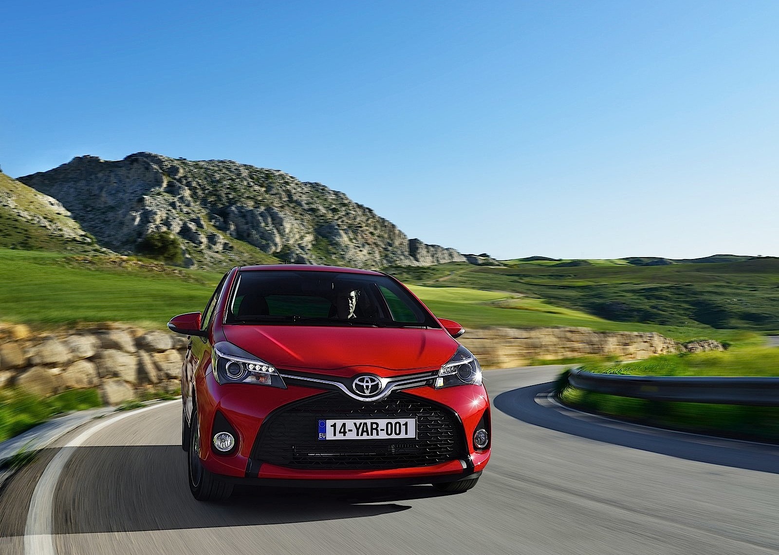 Toyota Yaris 5 Doors photo 35