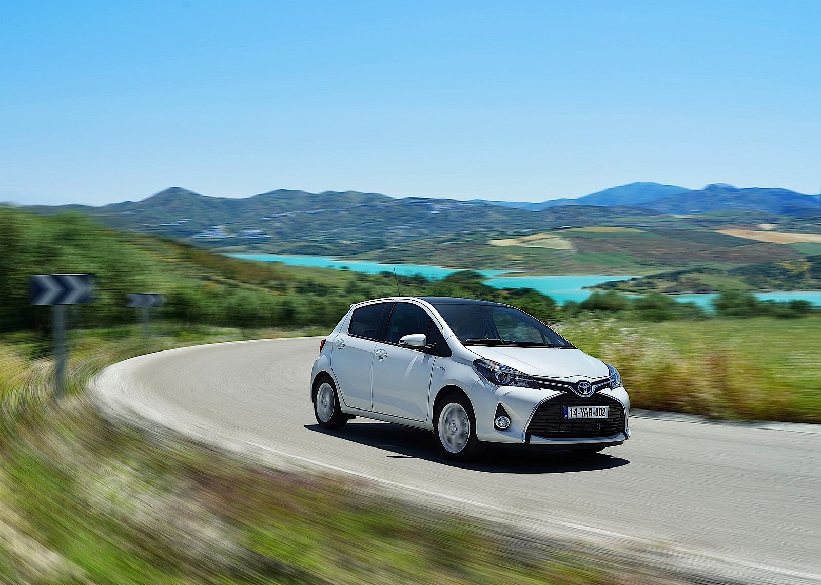 Toyota Yaris 5 Doors photo 44