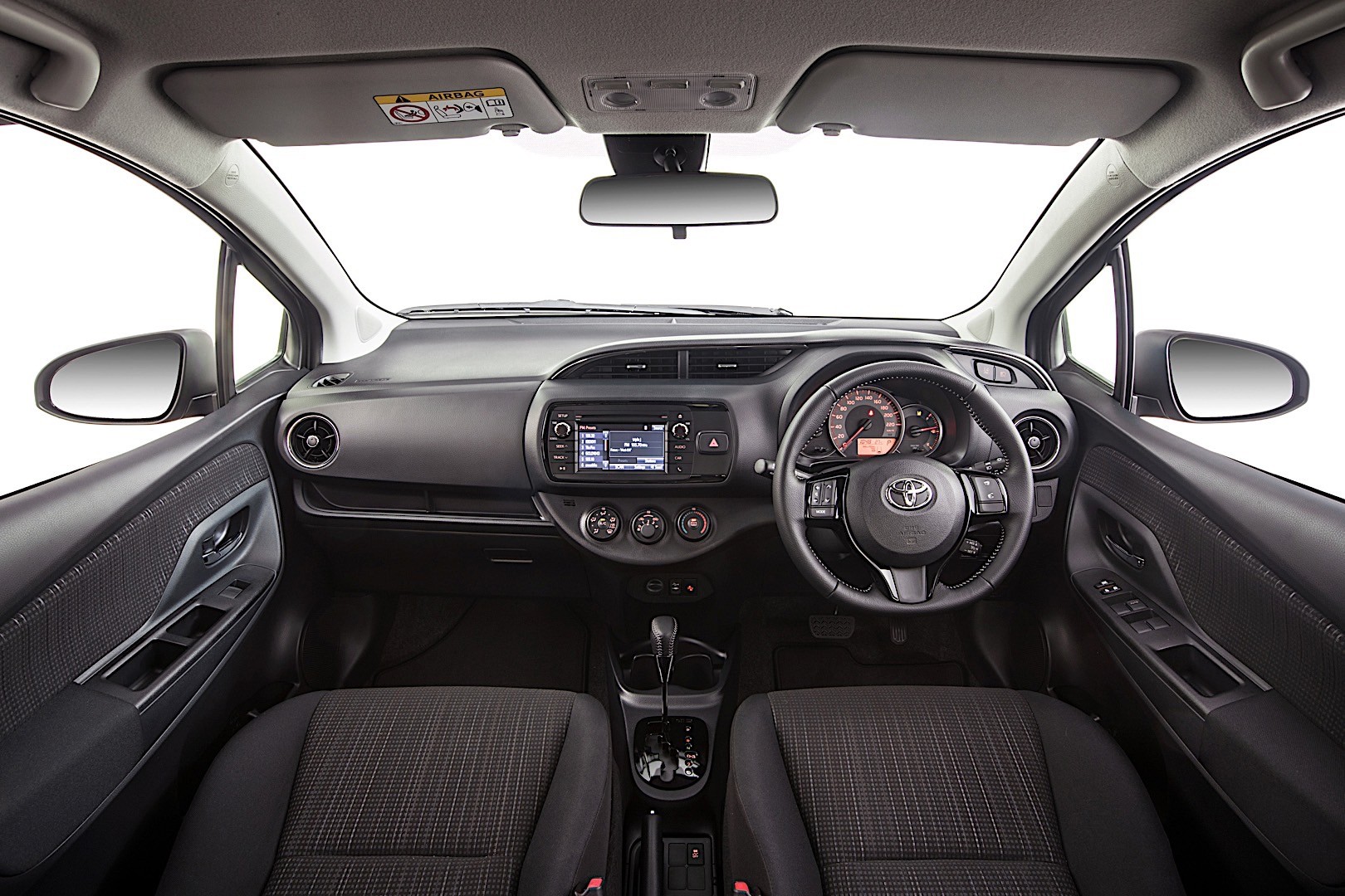 Toyota Yaris 5 Doors photo 15