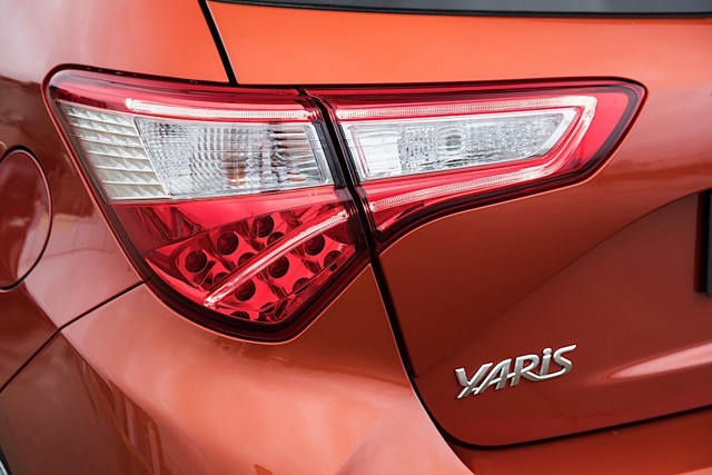 Toyota Yaris 5 Doors photo 2