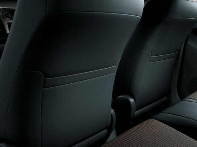 Toyota Yaris Hatchback photo 9
