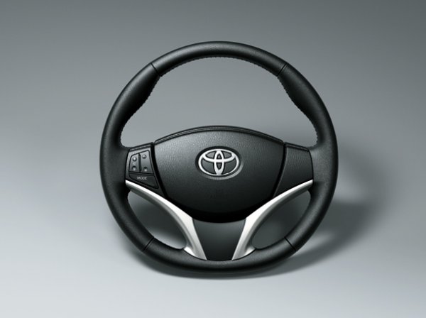 Toyota Yaris Hatchback photo 19
