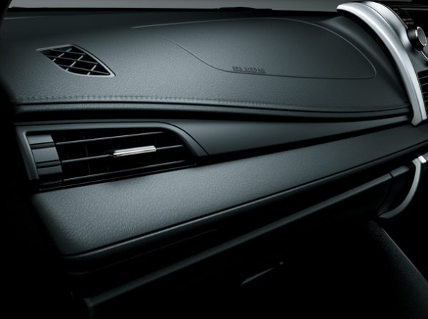 Toyota Yaris Hatchback photo 20