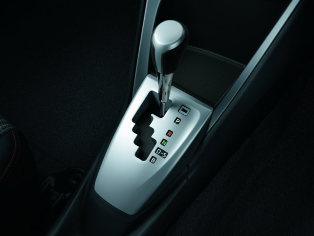 Toyota Yaris Hatchback photo 28