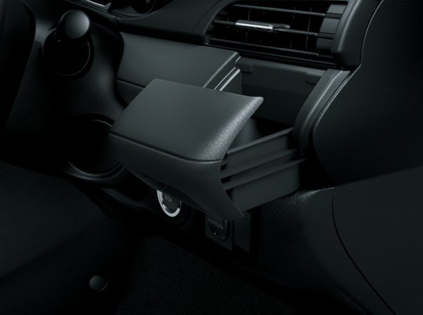 Toyota Yaris Hatchback photo 13