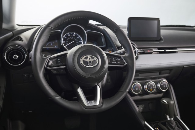 Toyota Yaris Hatchback foto 12