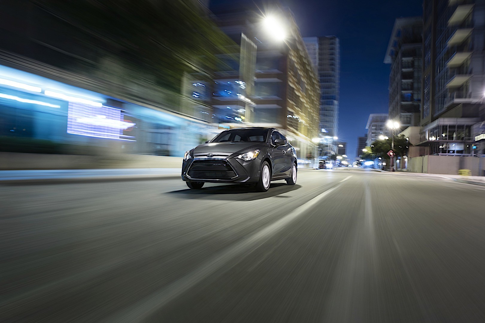 Toyota Yaris Sedan photo 4