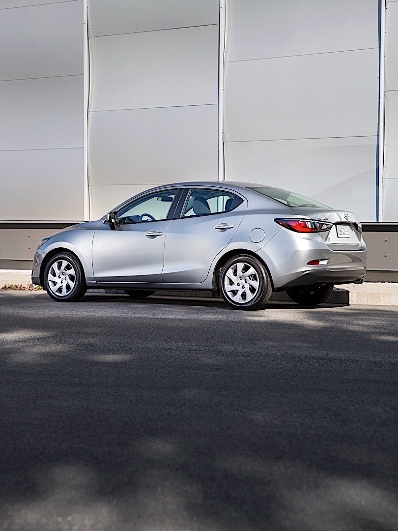 Toyota Yaris Sedan photo 8