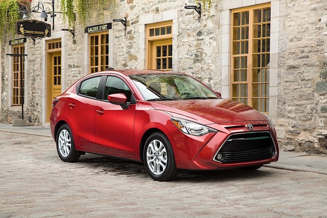 Toyota Yaris Sedan photo 21