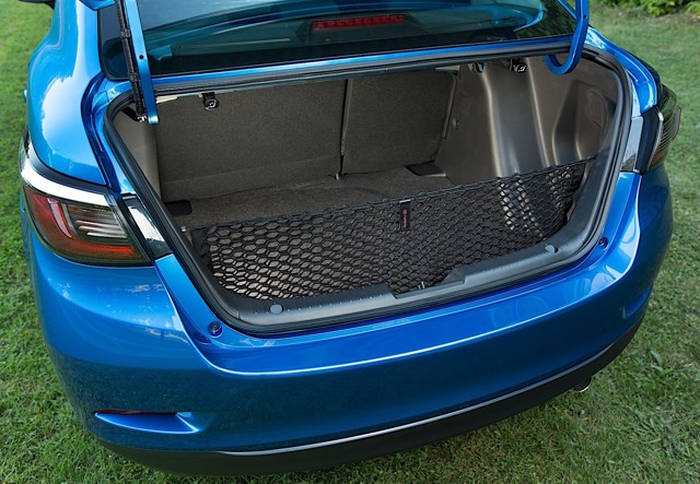 Toyota Yaris Sedan photo 32