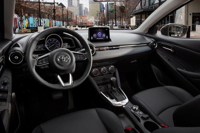 Toyota Yaris Sedan photo 4