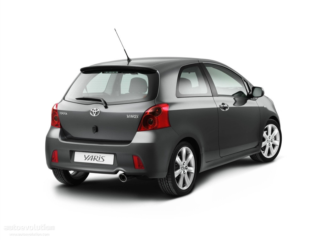 Toyota Yaris Ts 3 Doors photo 3
