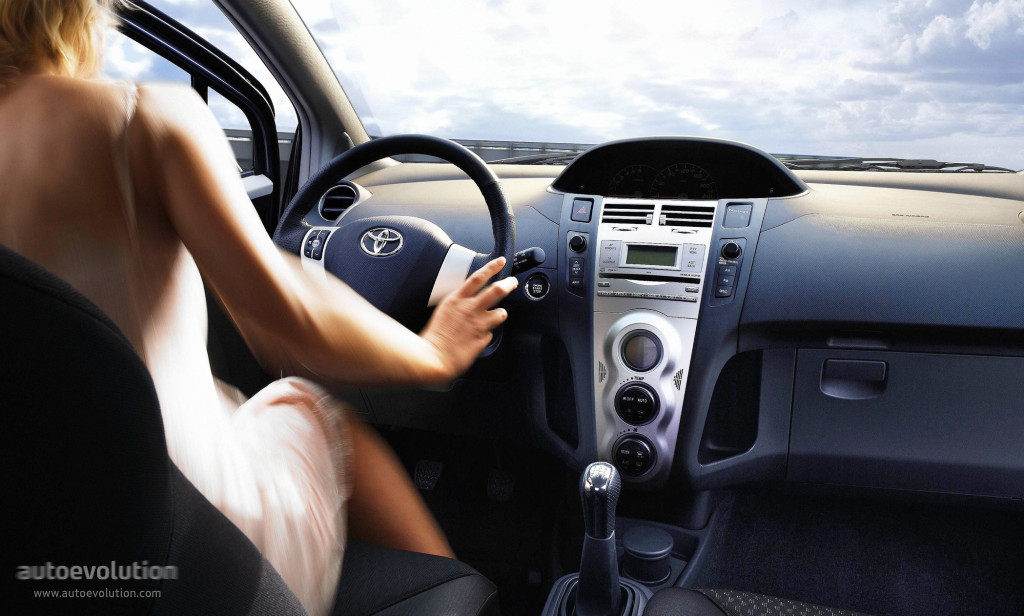 Toyota Yaris Ts 3 Doors photo 5