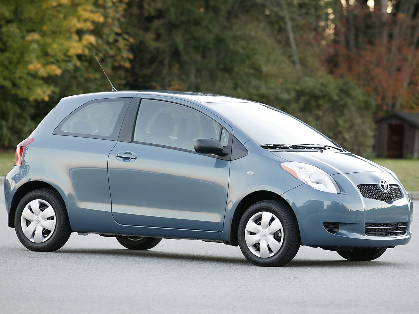 Toyota Yaris Ts 5 Doors photo 10
