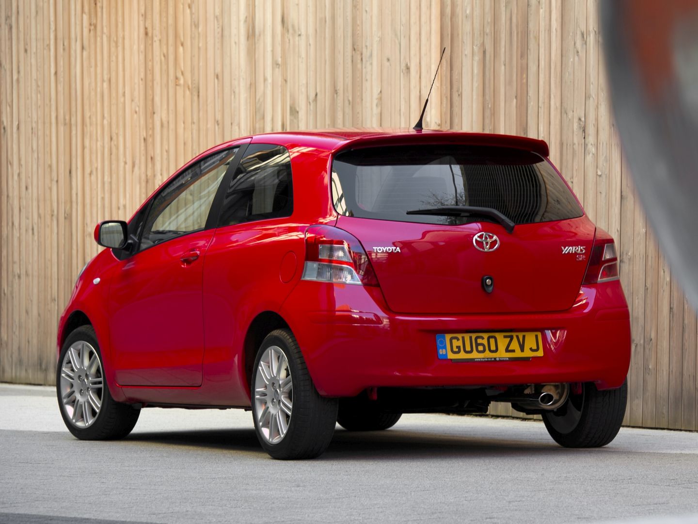 Toyota Yaris Ts 5 Doors photo 18
