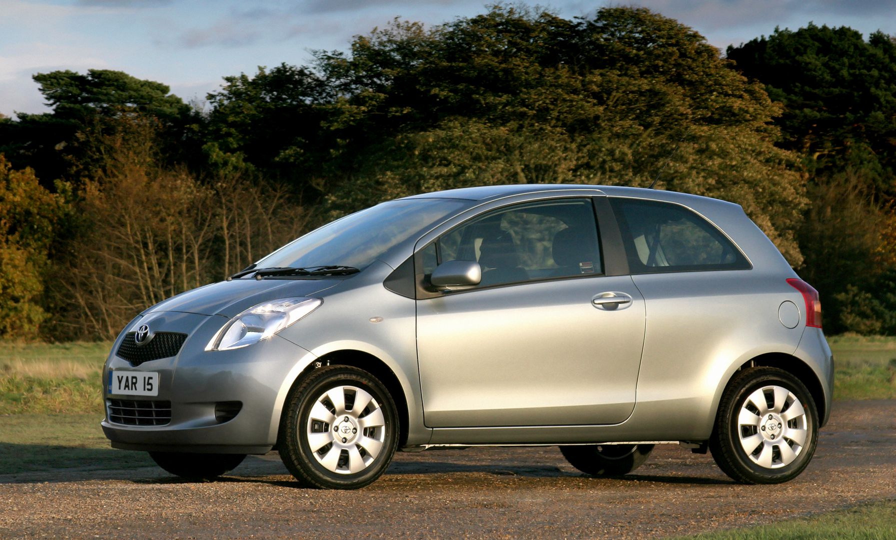 Toyota Yaris Ts 5 Doors photo 22