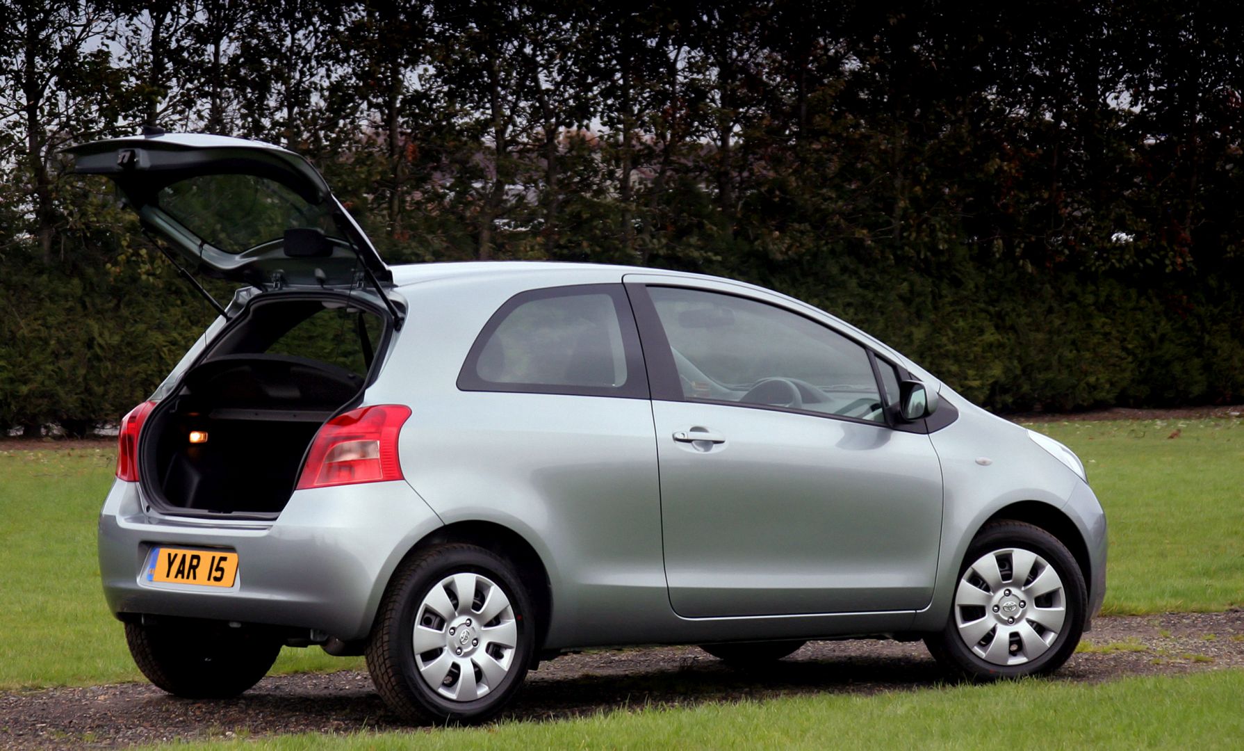 Toyota Yaris Ts 5 Doors photo 23