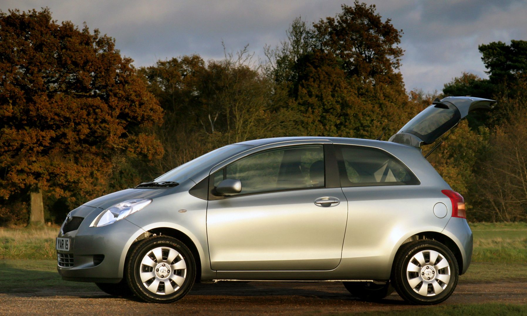 Toyota Yaris Ts 5 Doors photo 25