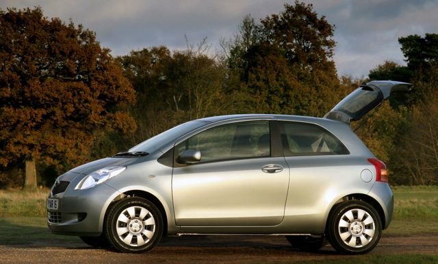 Toyota Yaris Ts 5 Doors photo 25