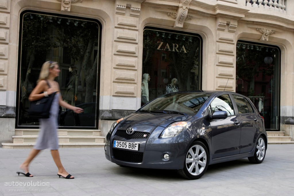 Toyota Yaris Ts 5 Doors photo 6