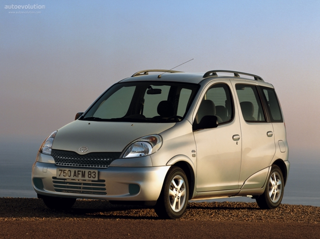 Toyota Yaris Verso foto 5