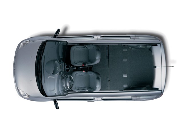Toyota Yaris Verso photo 6
